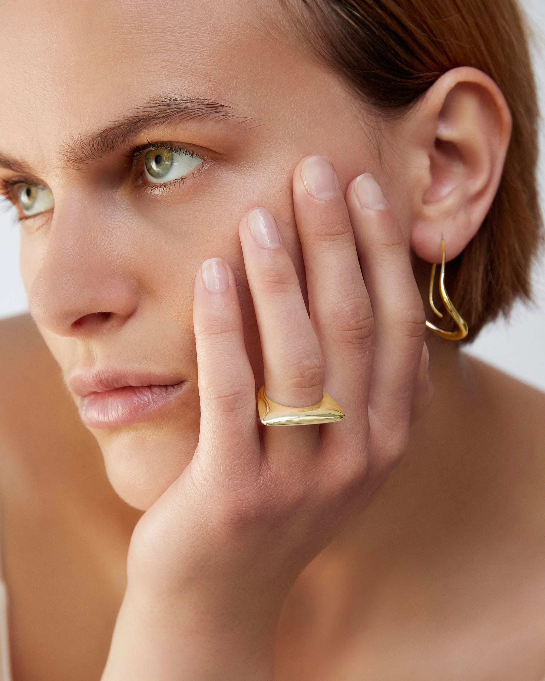 ANGLE RING | Gold – BAR Jewellery