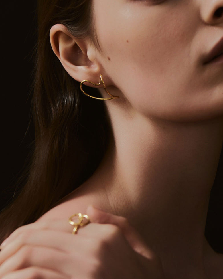 DANCING HEARTS EARRINGS | Gold – BAR Jewellery