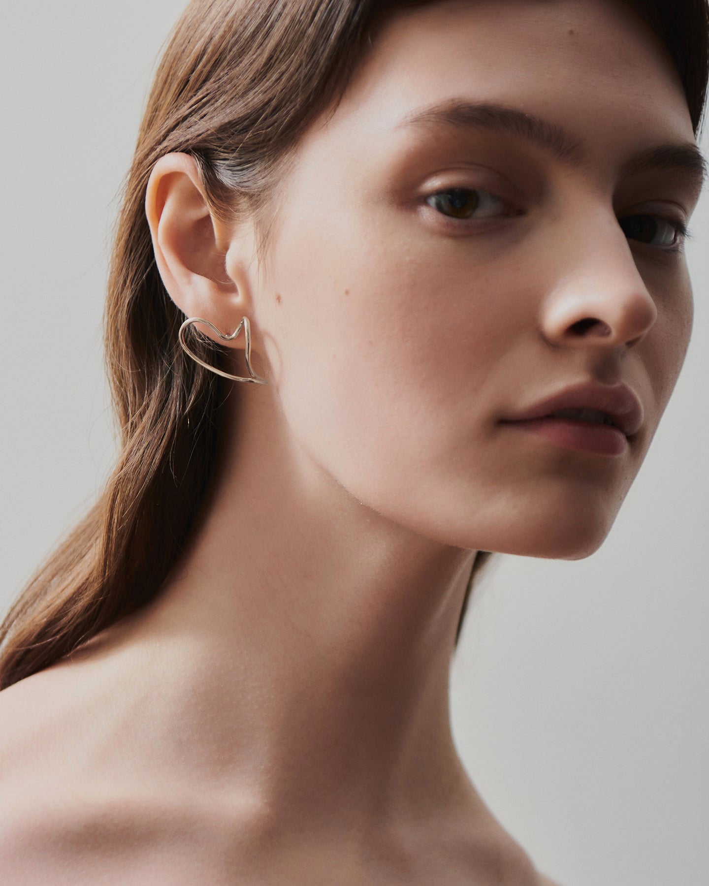 【TATIANA】(Silver925)Ballerina Ribbon Pearl EarJacketピアス TATIANA(タチアナ) イヤリング(レディース) - 海外通販のBUYMA