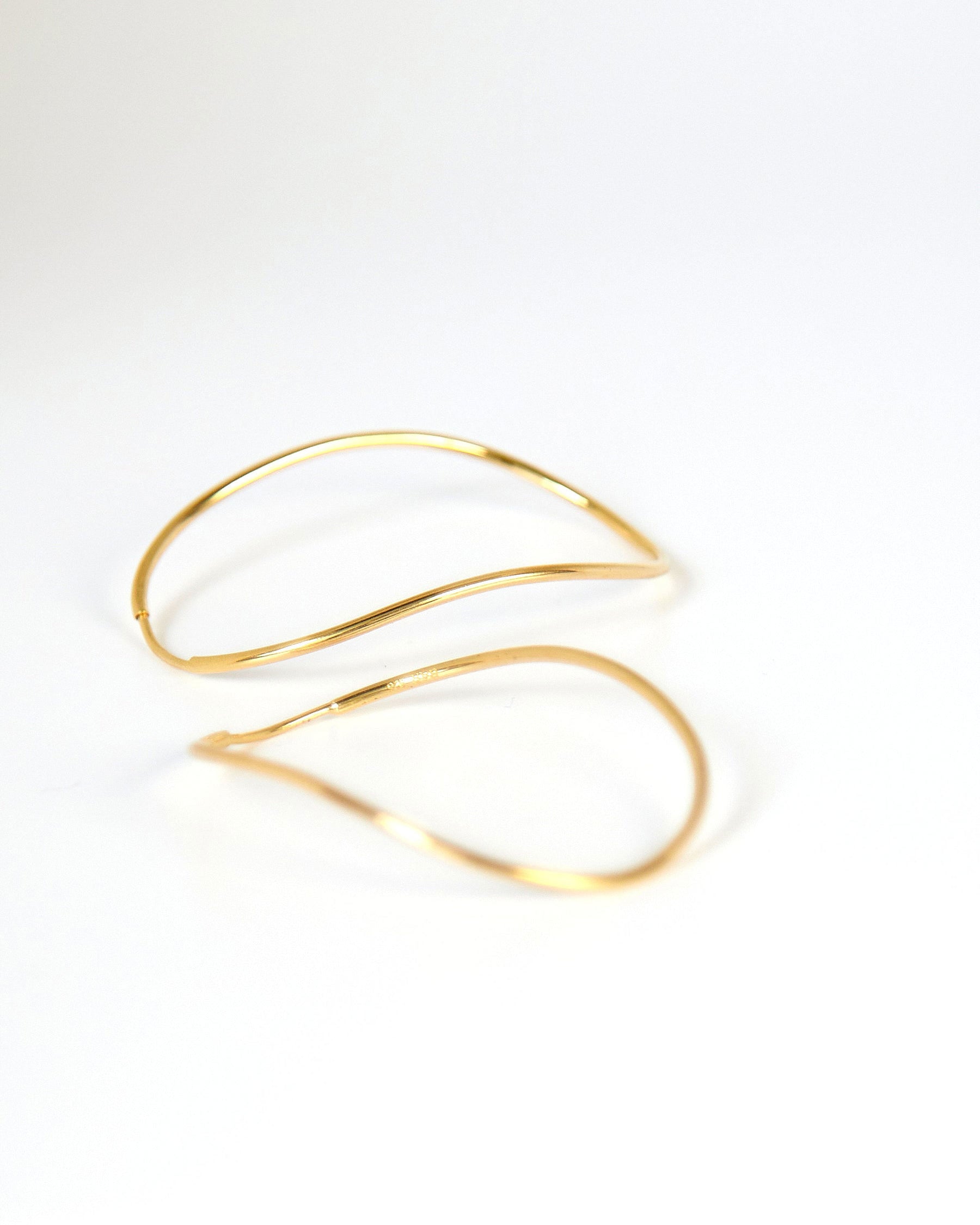 BAR Jewellery / バージュエリー CONTOUR ピアス BARJEWELLERY/バージュエリー】 CONTOUR ピアス ゴールド